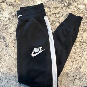Nike jogger sweatpants